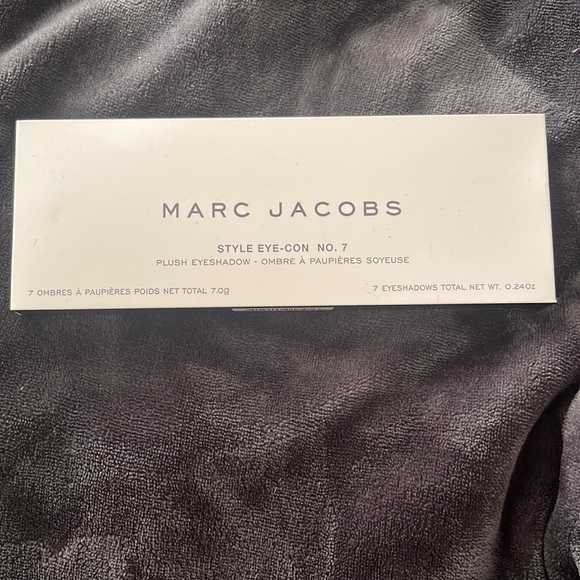 Marc Jacobs Beauty The Siren (210) eye palette - Picture 4 of 5